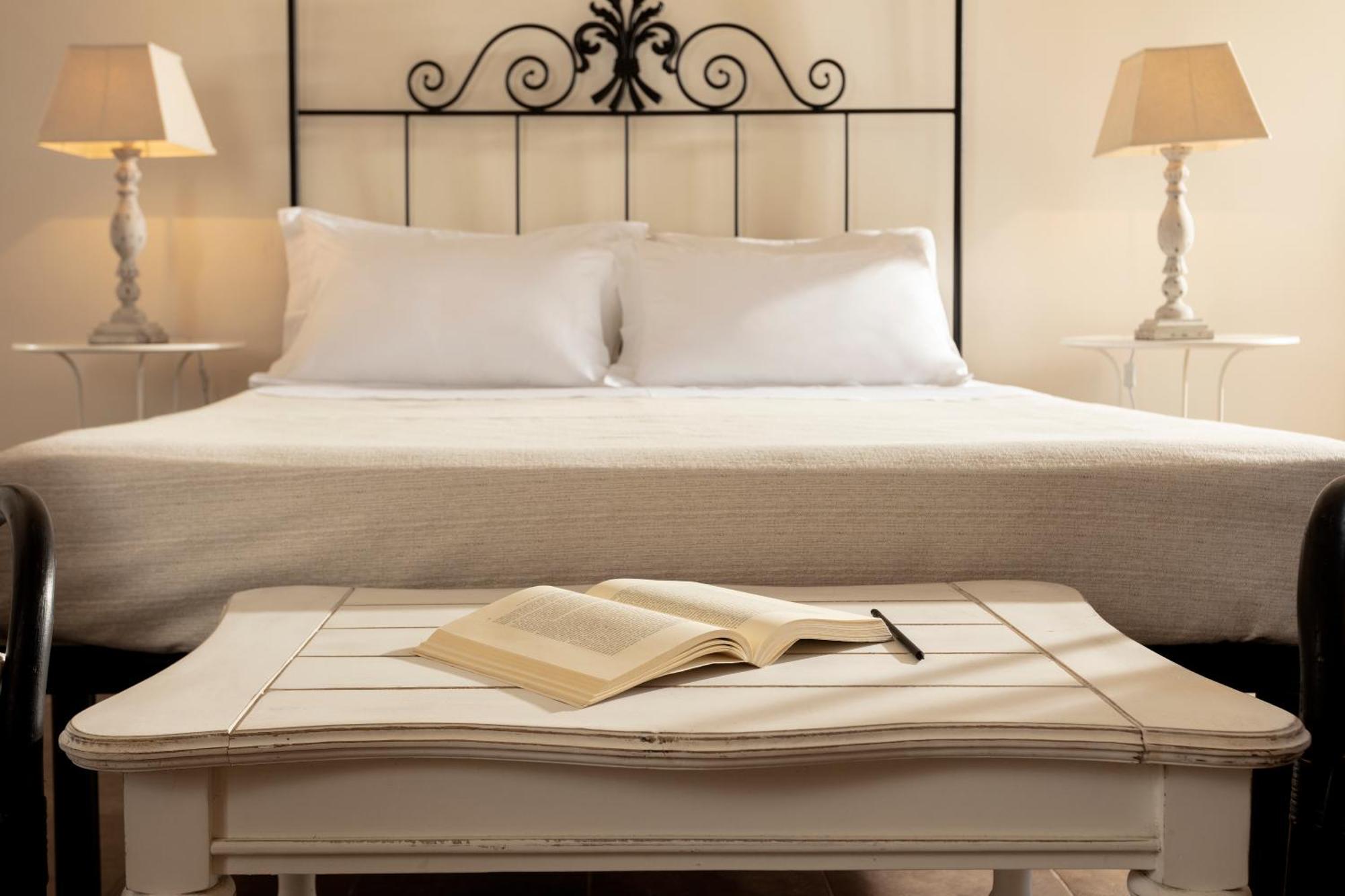 Don Alfonso Dimora D'Epoca Bed and Breakfast Racale Eksteriør billede